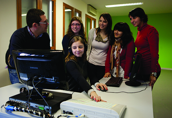 Lecture in Translation and Interpretation in Portuguese Sign Language at ESE | RuiPinheiro©