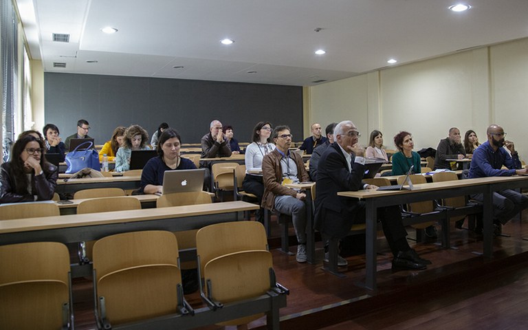 Repensar a Formação e Inovação Pedagógica 